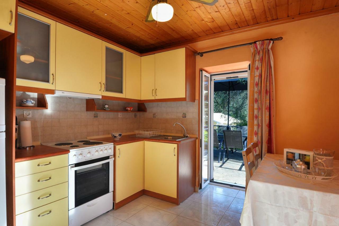 Mikroulis Residence Mastoratika Esterno foto